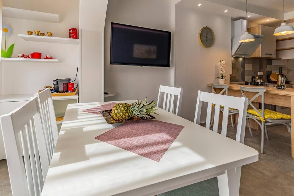 New Two Bedroom Apartment Maloni プーラ エクステリア 写真